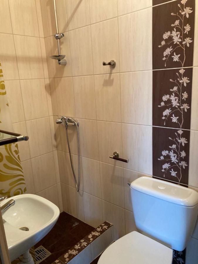 Aga Pokoje Goscinne Миелно Екстериор снимка